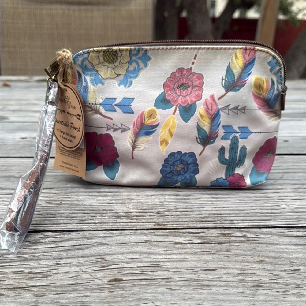 NWT Floral Feather and Leopard Print Women's Wristlet